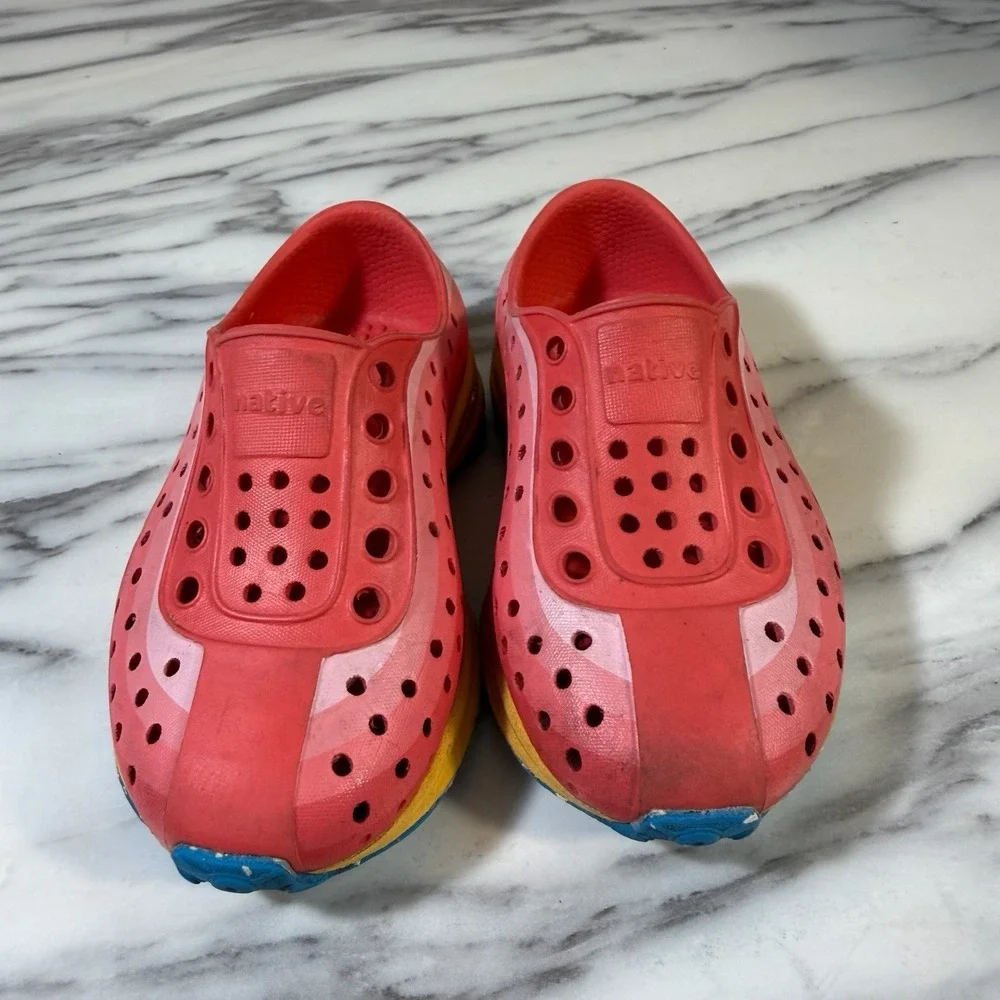 Native Robbie Shoes Toddler SZ C6 Red Slip‑On Sneaker Water Friendly Rubber